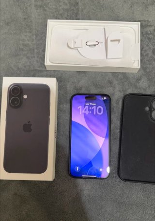iPhone 16 Negro espacial
