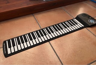 Piano Enrollable 49 Teclas Portátil