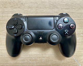 PS4 Pro 1TB Blanca + Juegos y Mandos