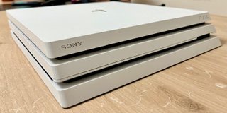PS4 Pro 1TB Blanca + Juegos y Mandos
