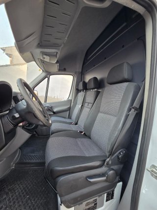 Mercedes-Benz Sprinter 2012