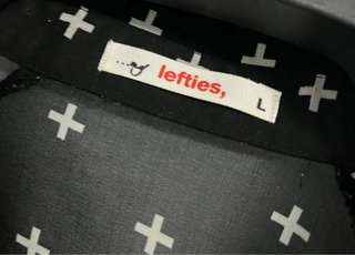Camisa negra Lefties estampada