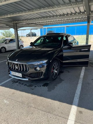 Maserati Levante SQ4, 430cv, V6