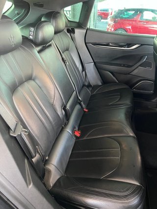 Maserati Levante SQ4, 430cv, V6