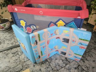 Cuna de viaje con colchón