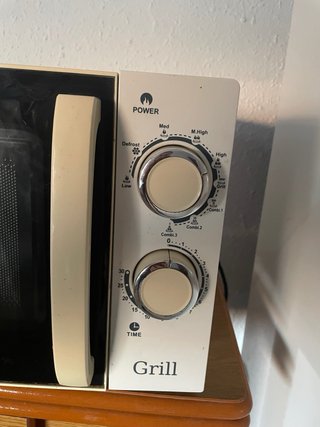 Microondas Orbegozo con Grill