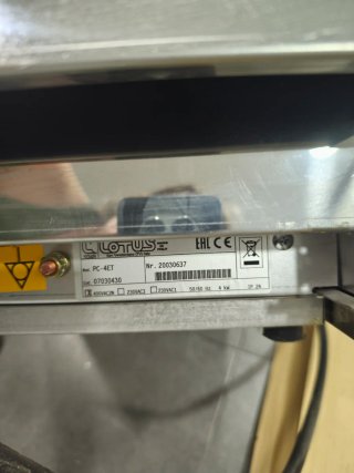 Plancha eléctrica de dos fuegos