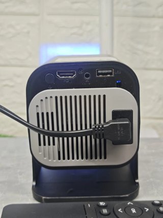 Mini Proyector HY320 Android 4K WiFi