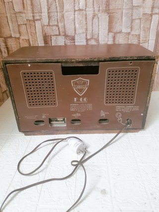 Radio antigua válvulas Madera baquelita vintage