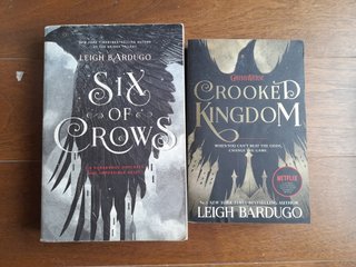 Six of Crows y Crooked kingdom