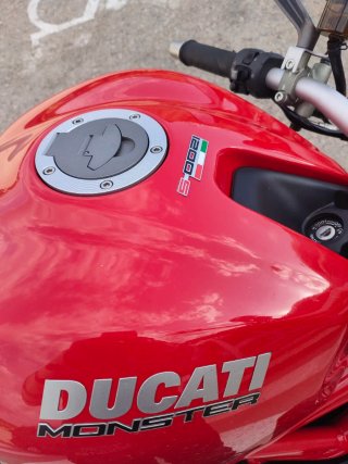 Ducati Monster 1200 S Roja