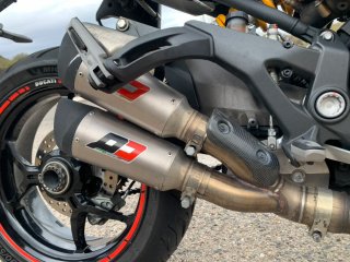 Ducati Monster 1200 S Roja
