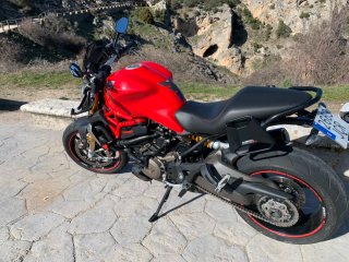 Ducati Monster 1200 S Roja