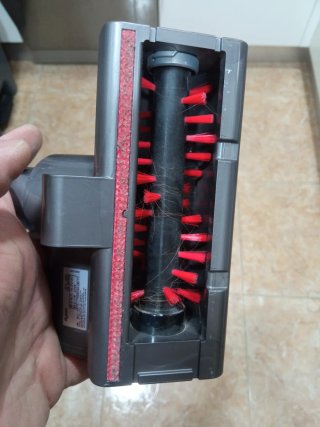 Mini cepillo motorizado Dyson V6
