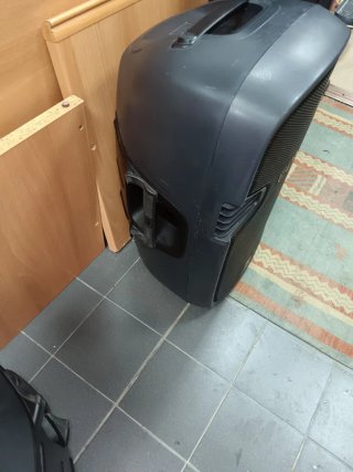 Altavoces JBL EON XT