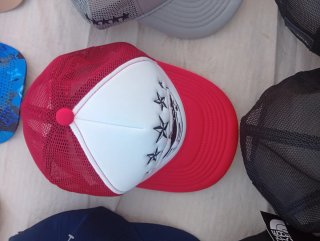 Gorra Corteiz Negra y Blanca