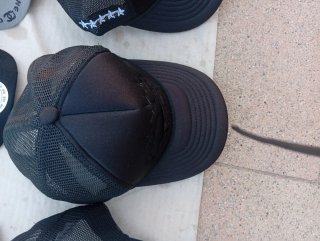 Gorra Corteiz Negra y Blanca