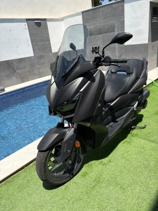 Yamaha XMAX 125cc Negra   Nueva poco uso