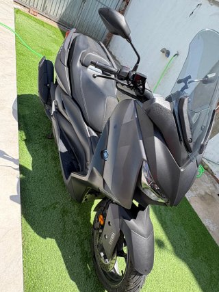Yamaha XMAX 125cc Negra   Nueva poco uso
