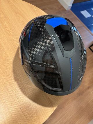 Casco Integral SMK Fribra de Carbono