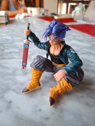 Figura Dragon Ball Trunks