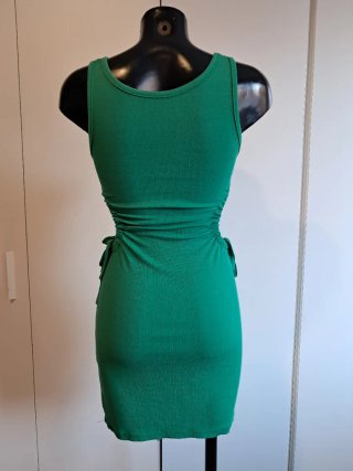 Vestido verde con cordones