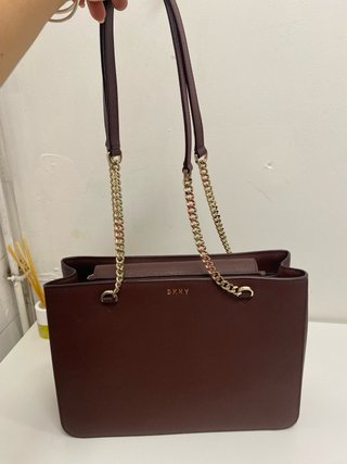Bolso DKNY Piel Marrón Cadena Dorada