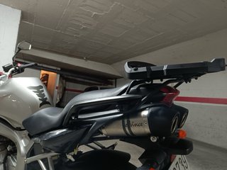 Yamaha Fazer Naked Plata y Negra