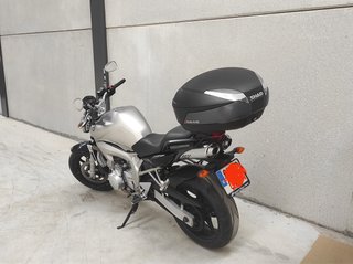 Yamaha Fazer Naked Plata y Negra