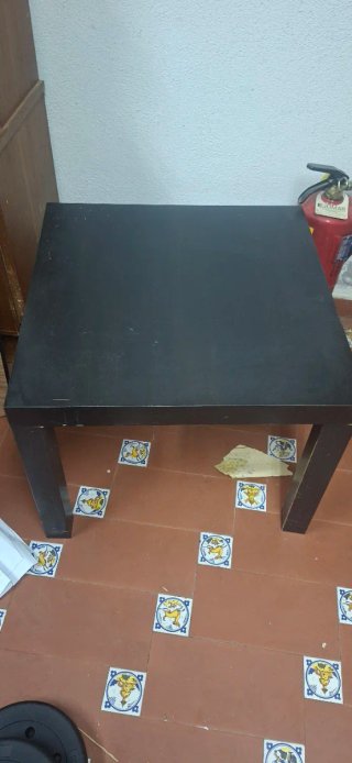 Regalo gratis Mesilla auxiliar madera negra ikea