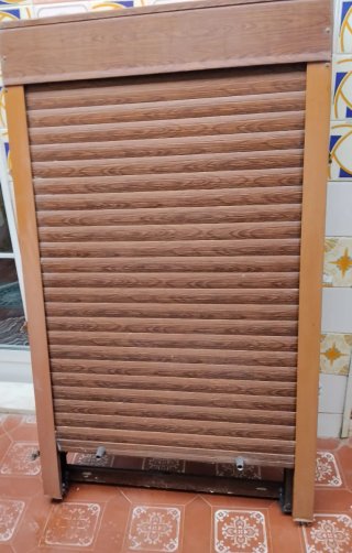 Reja de Hierro Forjado con Ventana