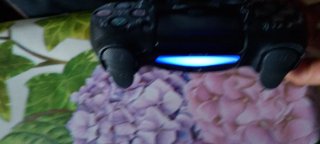 PS4 Slim 1TB + 2 mandos + 4 juegos