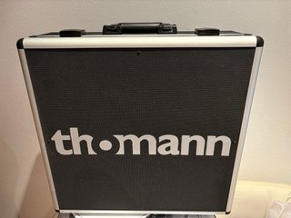 Omnitronic TRM-422 Mezclador Rotatorio + Maleta