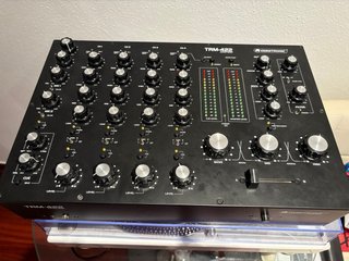 Omnitronic TRM-422 Mezclador Rotatorio + Maleta