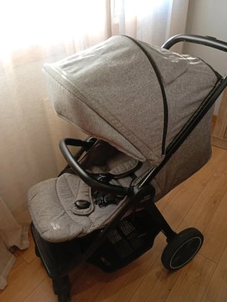 Silla de paseo Britax Römer Agile. Incluye caja .