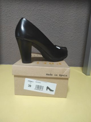 Zapatos tacón negros Liberitae