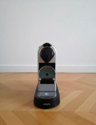 Cafetera Nespresso Citiz sin usar