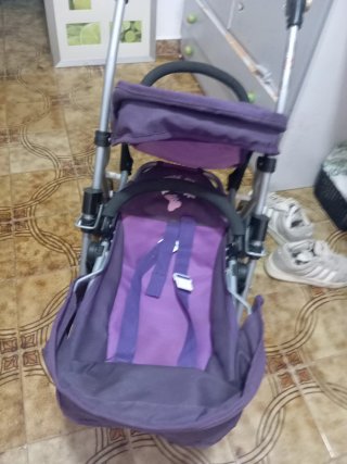 Carrito gemelar para muñecas