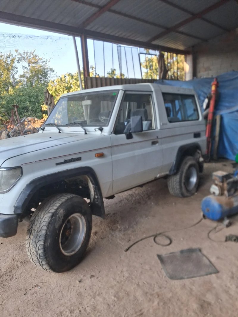 Toyota Land Cruiser 1997 - foto 1