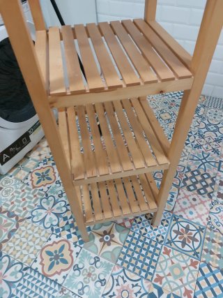 Estantería de madera IKEA
