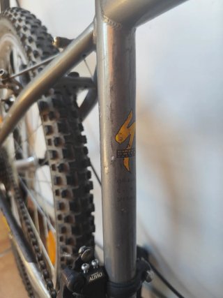 Bicicleta Specialized Hardrock Gris