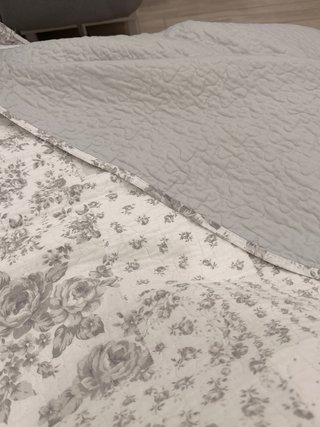 Colcha de cama de 90x190 floral blanco y gris