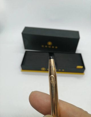 Bolígrafo CROSS dorado