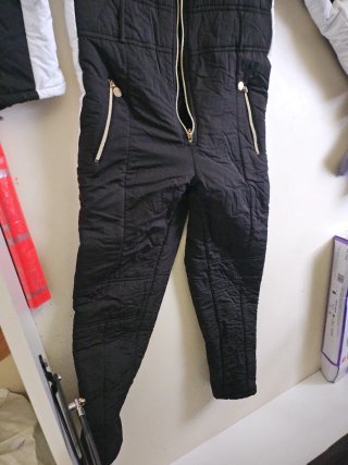 Mono de Nieve Mujer Negro con Capucha talla S
