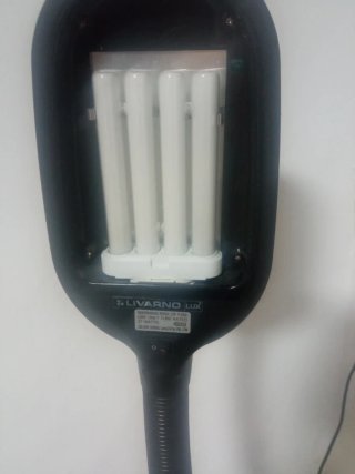 Lámpara flexo de escritorio negra