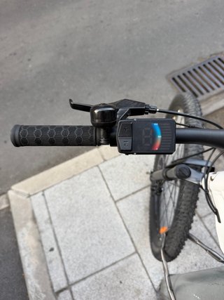 Bicicleta Eléctrica Blanca