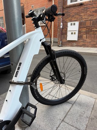 Bicicleta Eléctrica Blanca