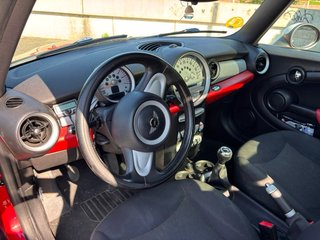 MINI Cooper 2012