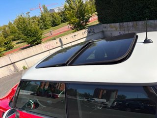 MINI Cooper 2012