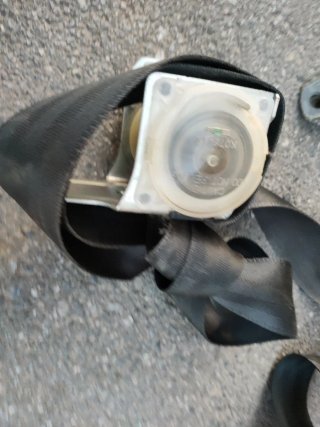 CINTURONES TRASEROS TOYOTA AURIS